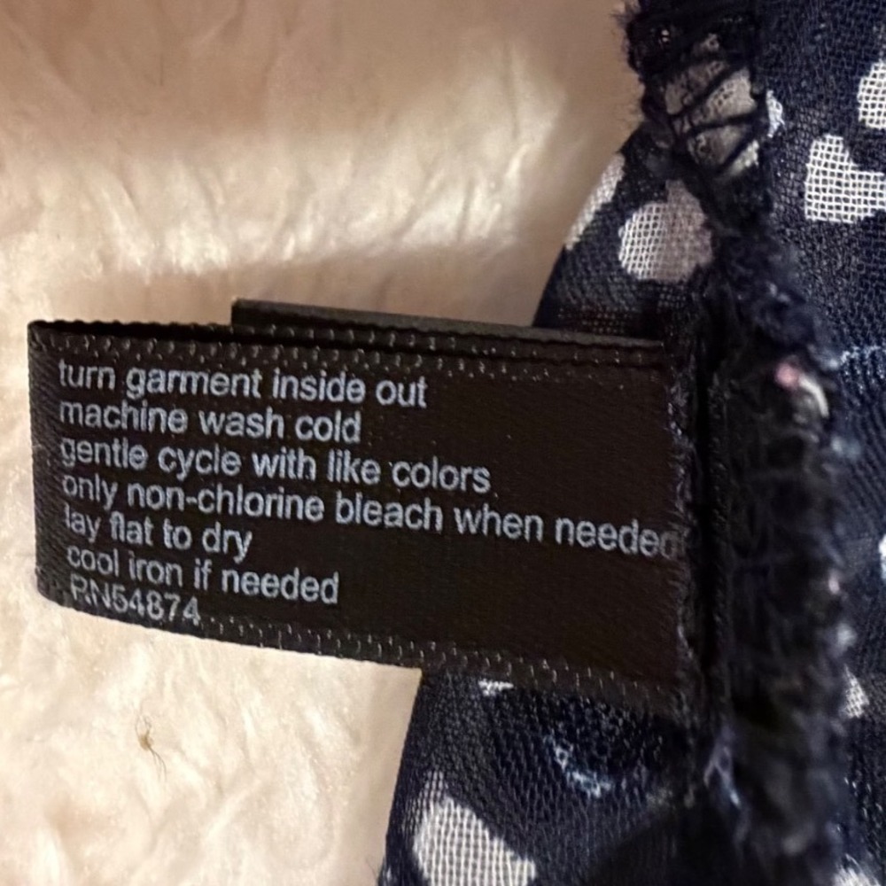 The Limited Navy Blue Heart Print Sheer Blouse Gold Button Roll Tab Sleeve S - Picture 9 of 11